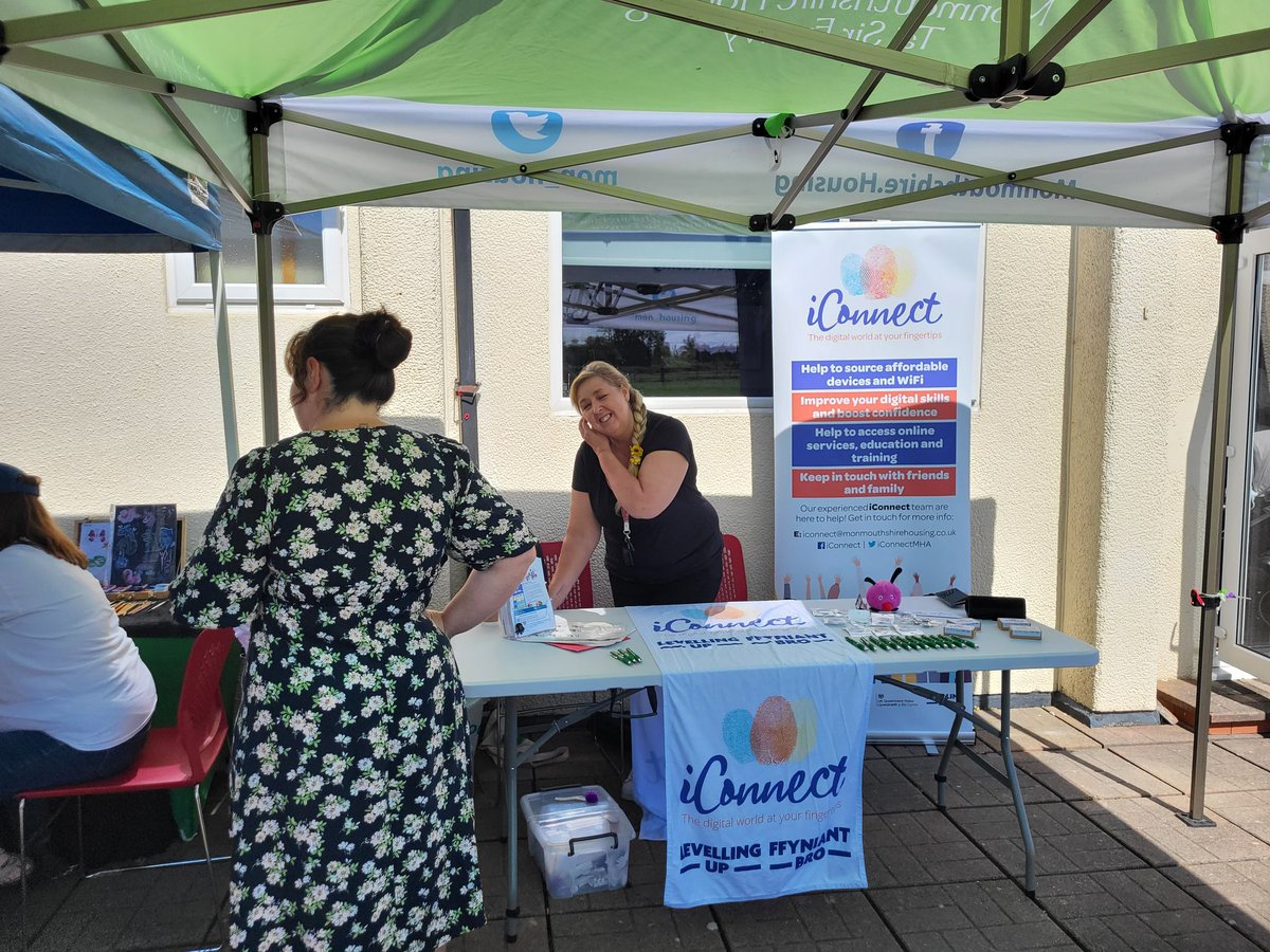 sarahjo33465149's tweet photo. Great day today at the @Mon_Housing Summer Fun Day with #iConnect #UKSPF #levellingup #ffyniantbro #animalsinteractive #caldicot https://t.co/L6Cag0Ey65