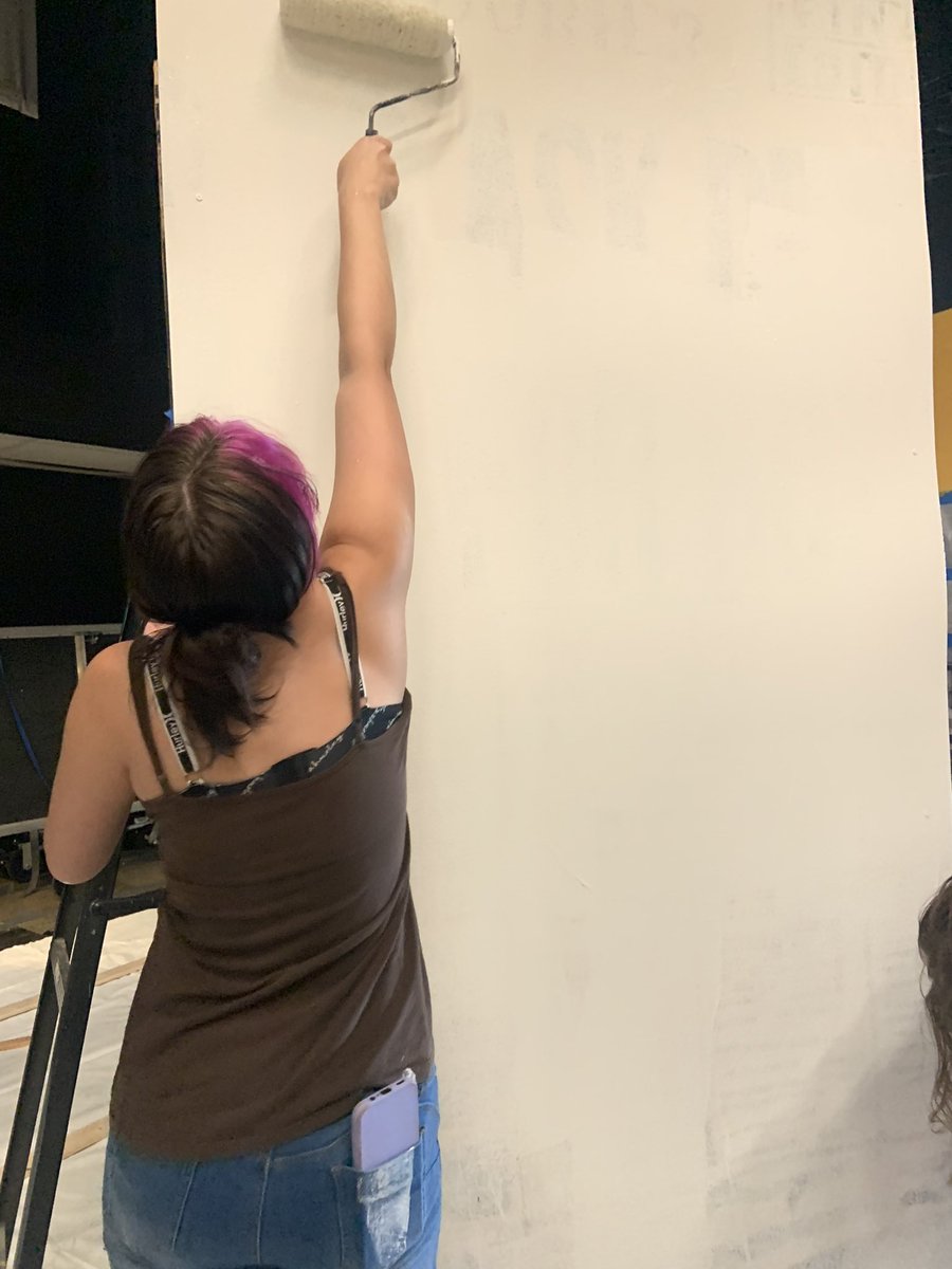 BGPlayers's tweet photo. First day of Set Building for Mean Girls: ✅ https://t.co/S4xGh1YdIr