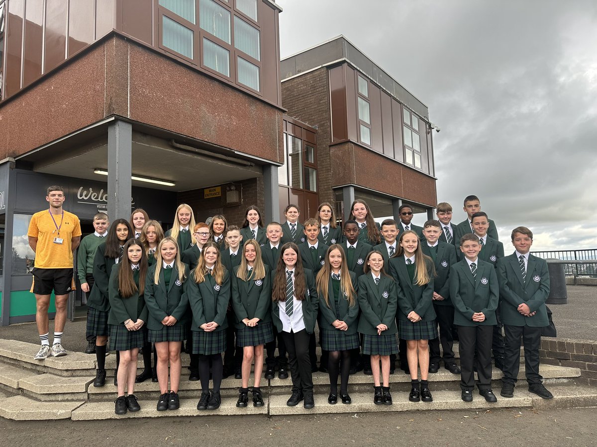StLukesHigh's tweet photo. Mr Cassie, Head of Kentigern House enjoyed welcoming S1 pupils today and getting to know them throughout the day! The pupils enjoyed various activities in the morning to meet their new classmates and find out more about each other. Well done 1K - Kentigern House 🟡 https://t.co/68nXHIlZfC
