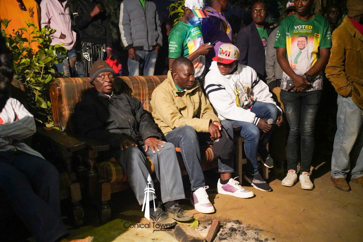 zanupf_patriots's tweet photo. Cde Scott Sakupwanya commits to assist every funeral with a bus, coffin and food‼️

Pedzai 'Scott' Sakupwanya today paid condolences at a funeral in Mabvuku.  He has since dispatched his team to assist the family transport and other things. Yesterday the aspiring candidate pledged to assist every funeral with a bus, coffin and food stuffs.
