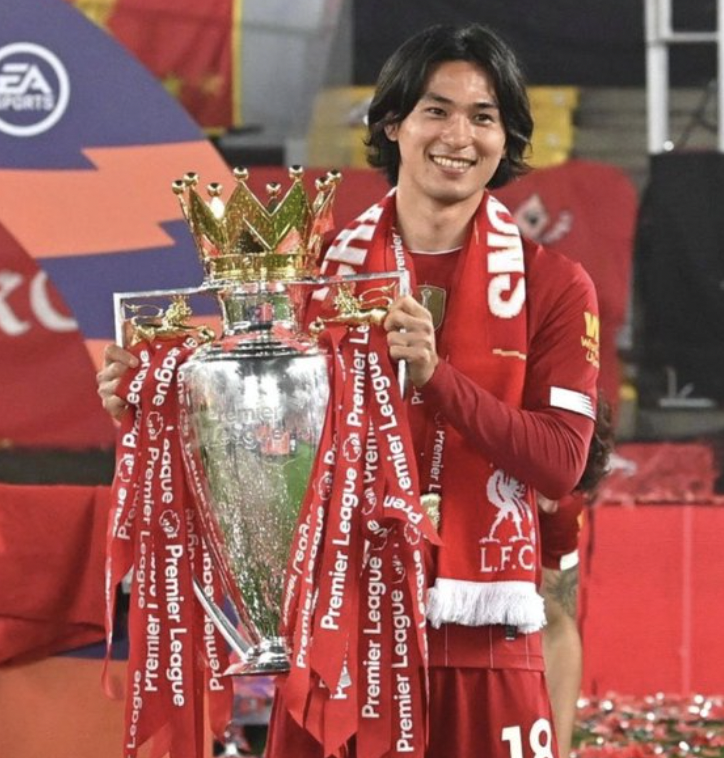 Livin_Liverpool's tweet photo. Fact: Klopp has never won a league title in his career without a Japanese player in his squad 🇯🇵 https://t.co/OAflnQamhq