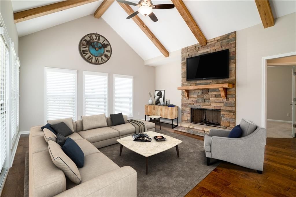 GolfCourseHome's tweet image. This stunning Georgia home is now available for move-in in September! 1st-floor owner's retreat, oversized shower &amp;amp; other luxury features. For more information, click the link: tinyurl.com/Lake-Arrowhead #GolfHomes #LuxuryRealEstate #GeorgiaRealEstate