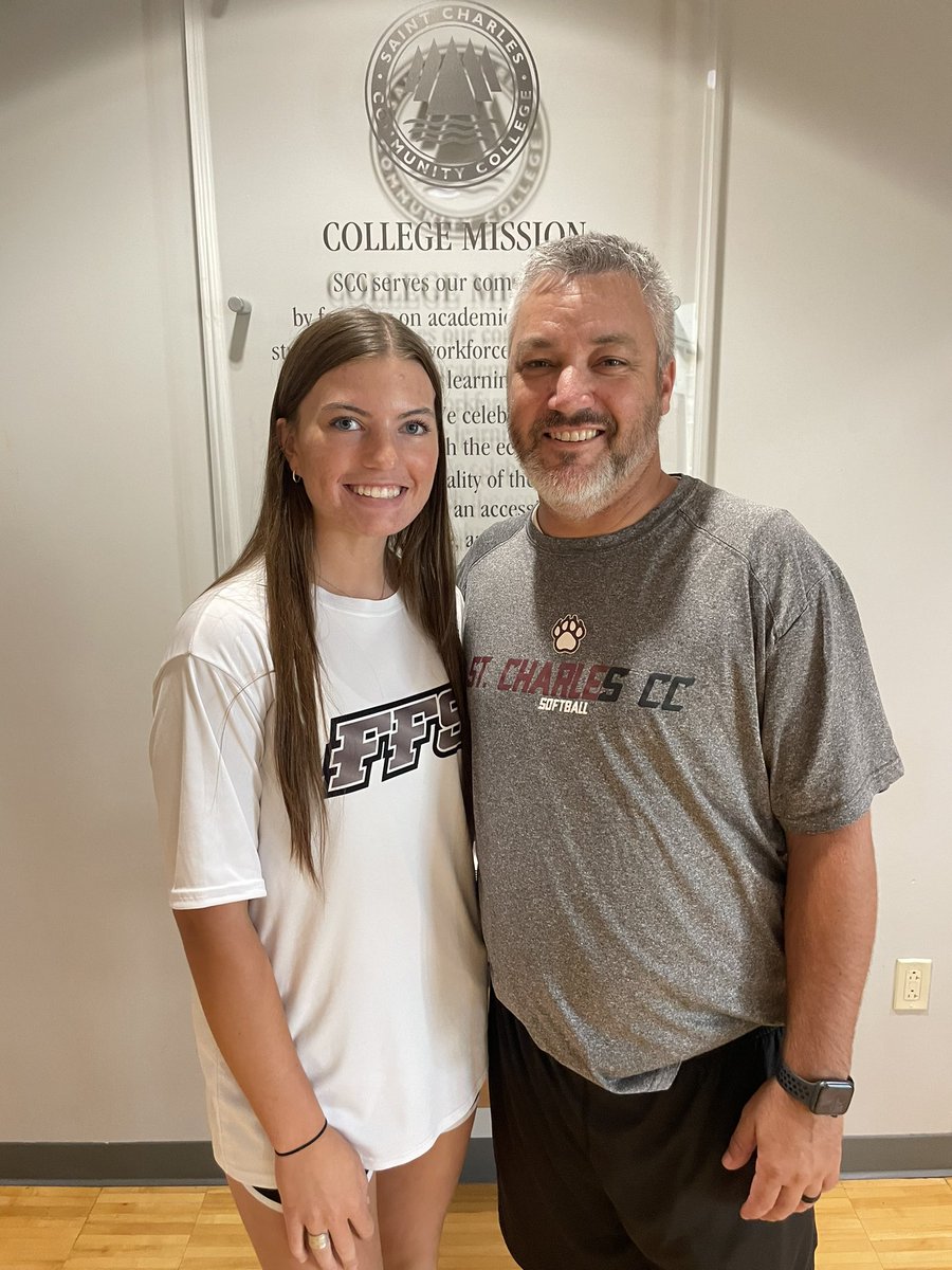 I had a great day with <a href="/SCCougsSoftball/">St. Charles CC Softball</a> today! Thanks Coach W for the offer &amp; showing me around beautiful campus. 
#GoCougs <a href="/Futures918/">FFS 918</a>
