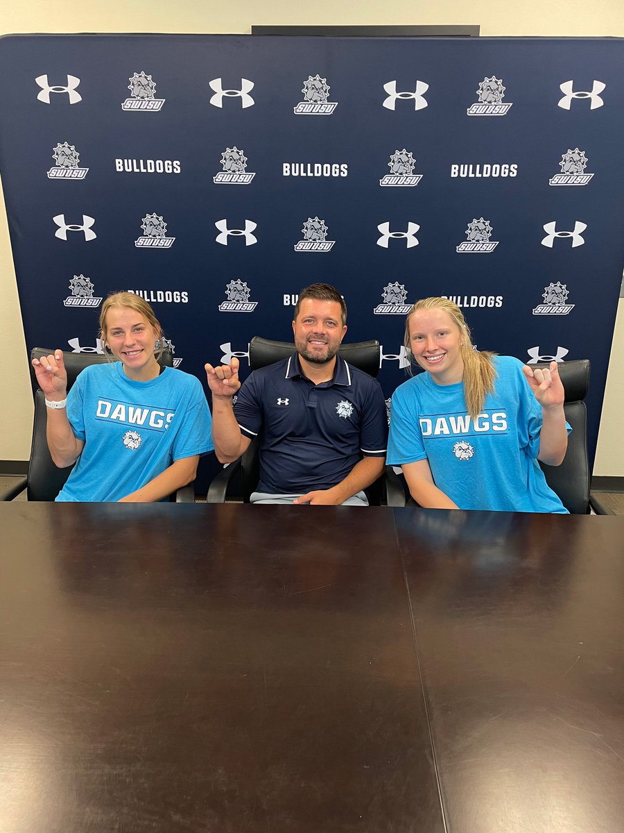 SWOSUvolleyball's tweet photo. GAC Media Day 🐶🔵

#BuckleUp x #BlueCollar https://t.co/hvFIxeJ484