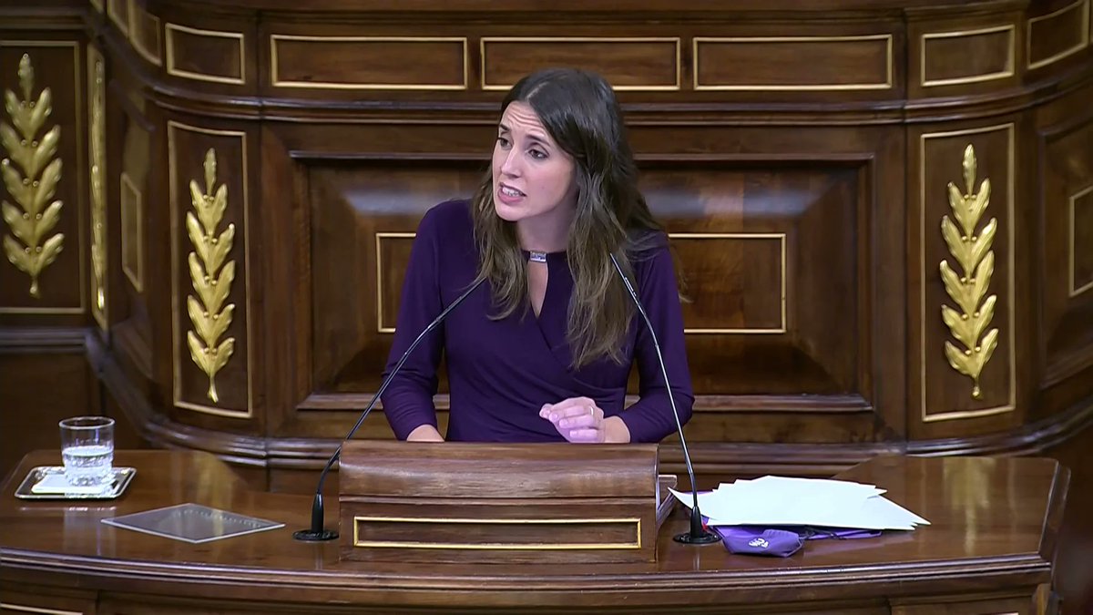 KComentarista's tweet photo. Irene Montero: "vamos a cortarle las bolingas y el pitilingo a lso niños https://t.co/VxYuqgTPlA