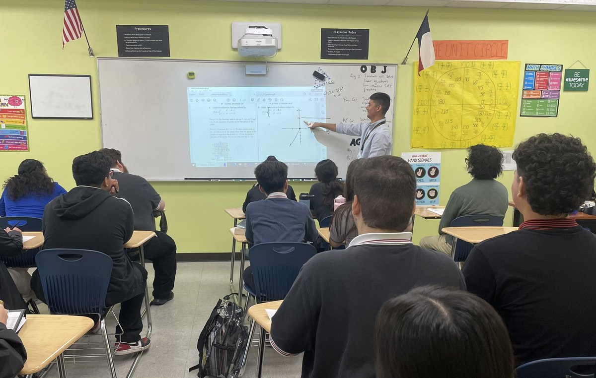 HseLaredo's tweet photo. Scholars putting in work! Way to stay focused on your studies Hawks! https://t.co/2QxnxJ6O2q