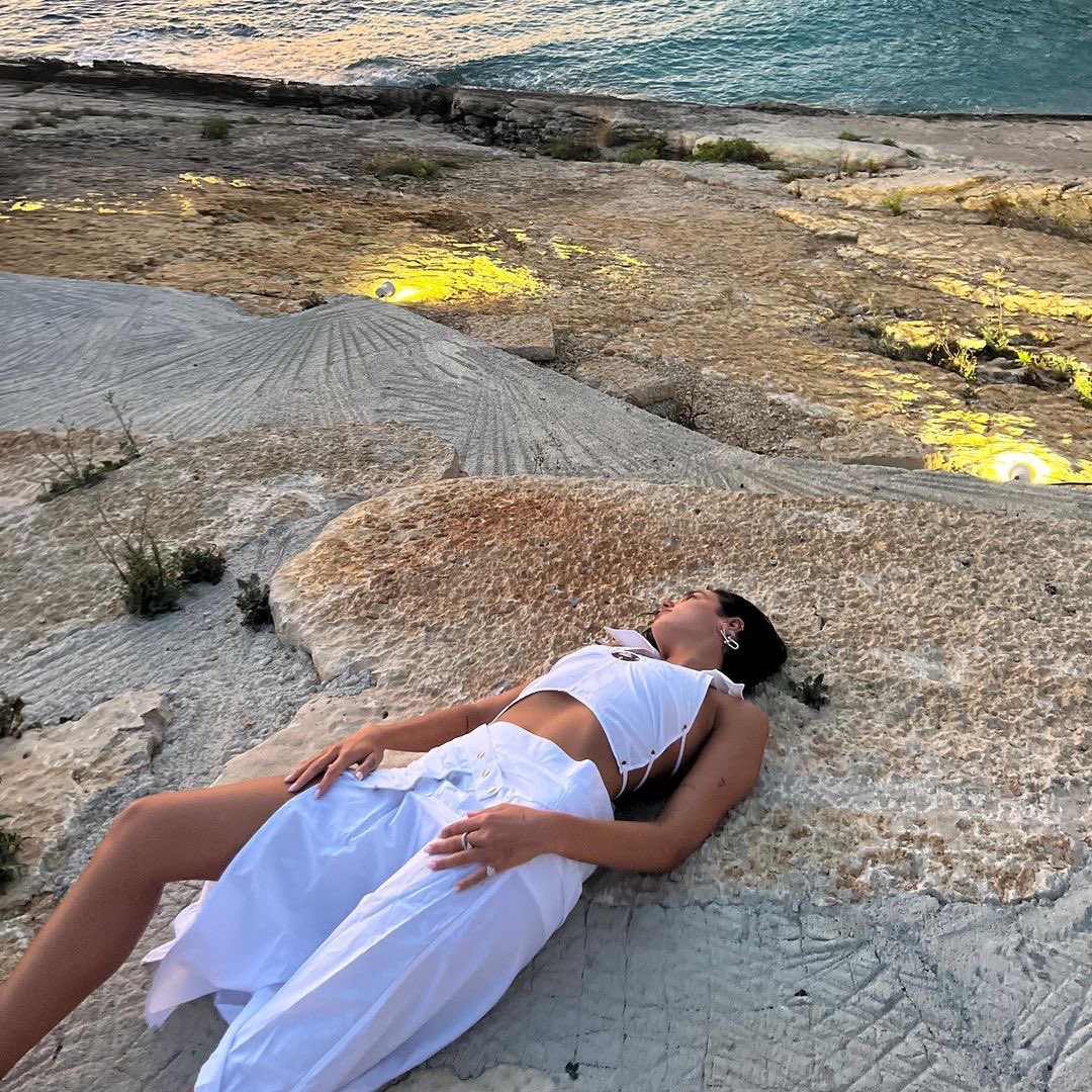 DUA LIPA tweet media