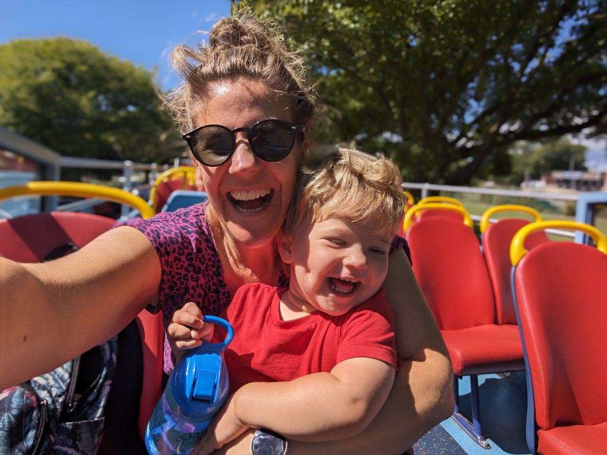 VickyFlipFlop's tweet photo. Had such a lovely day out in Portsmouth thanks to my @FirstPortsmouth Bus day pass. We went to Portsmouth Historic Dockyard, then jumped on the Southsea Coaster bus to Southsea Pier for an ice cream. Great day! 

AD #FirstBus #CatchtheSummer @DOinEngland #England #ExploreEngland https://t.co/T5kI5EQwQX
