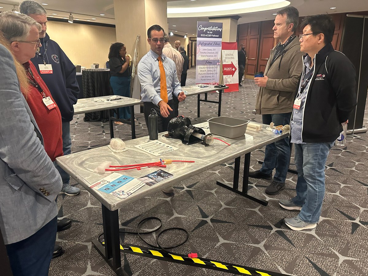 JayHineMD's tweet photo. Excited to have been part of the awesome education at #ACOEP in DC this week!

@SimKitCo @molly_estes @DrChrisER https://t.co/7Eo7Jm29DH
