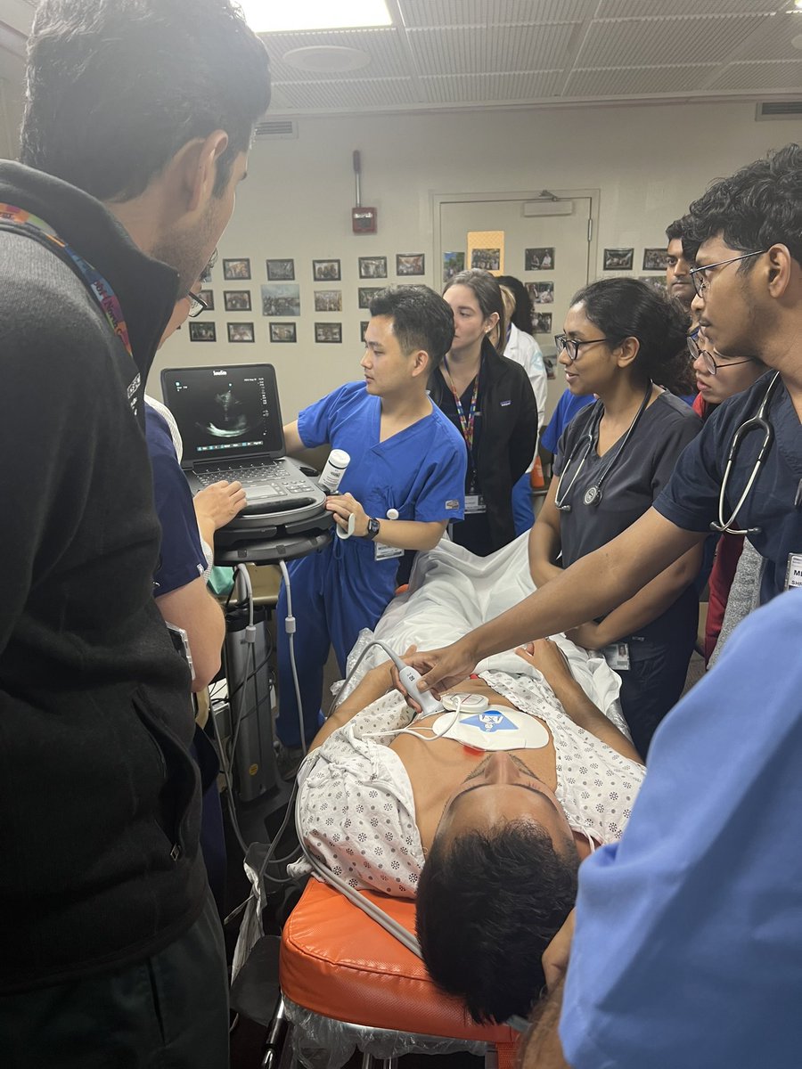 First RRT series of the academic year 😍 RRT series are a series of lectures simulating real RRT cases where residents learn how to systematically lead and approach a scenario involving a critically/acutely unstable patient 💉 🩺