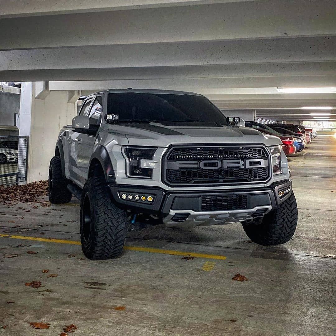 Ford Raptor >