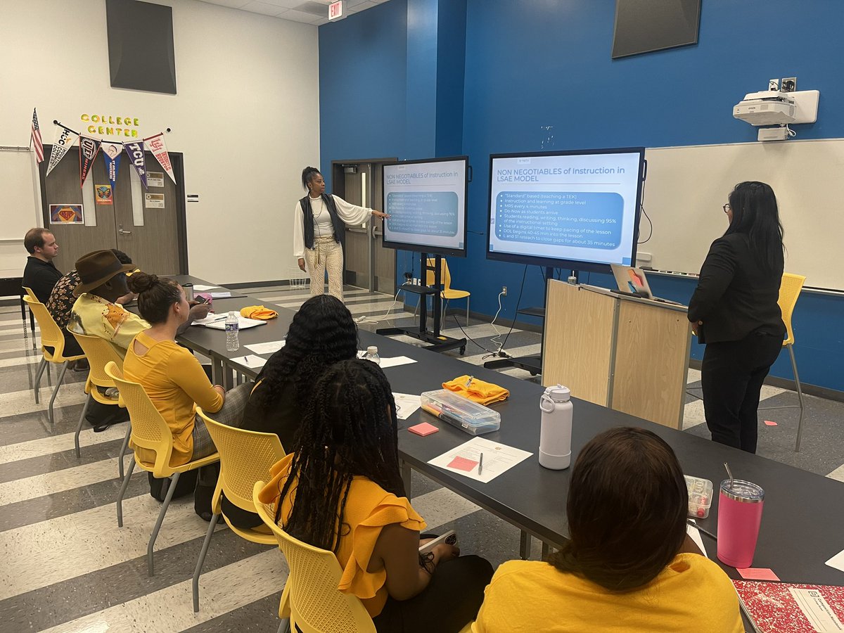Very proud of our leadership team’s internalization of our instructional framework (LSSAE/MRS)! Modeling and supporting our teachers is the only way! @WisdomHS_HISD @HISD_West
