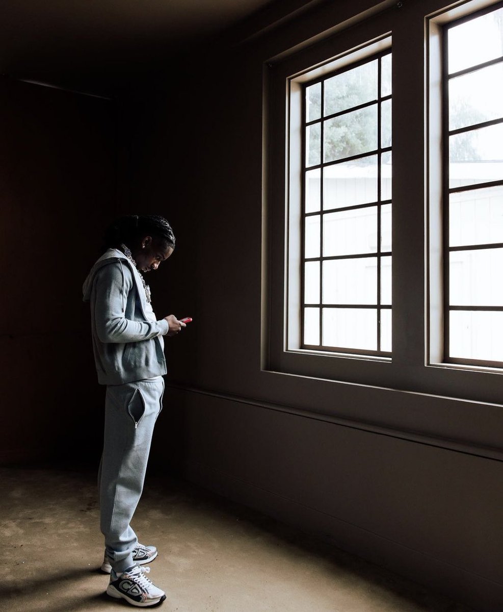 “I Rather You Hate Me While I’m Here Than Love Me When I’m Dead”

- Polo G ✍️