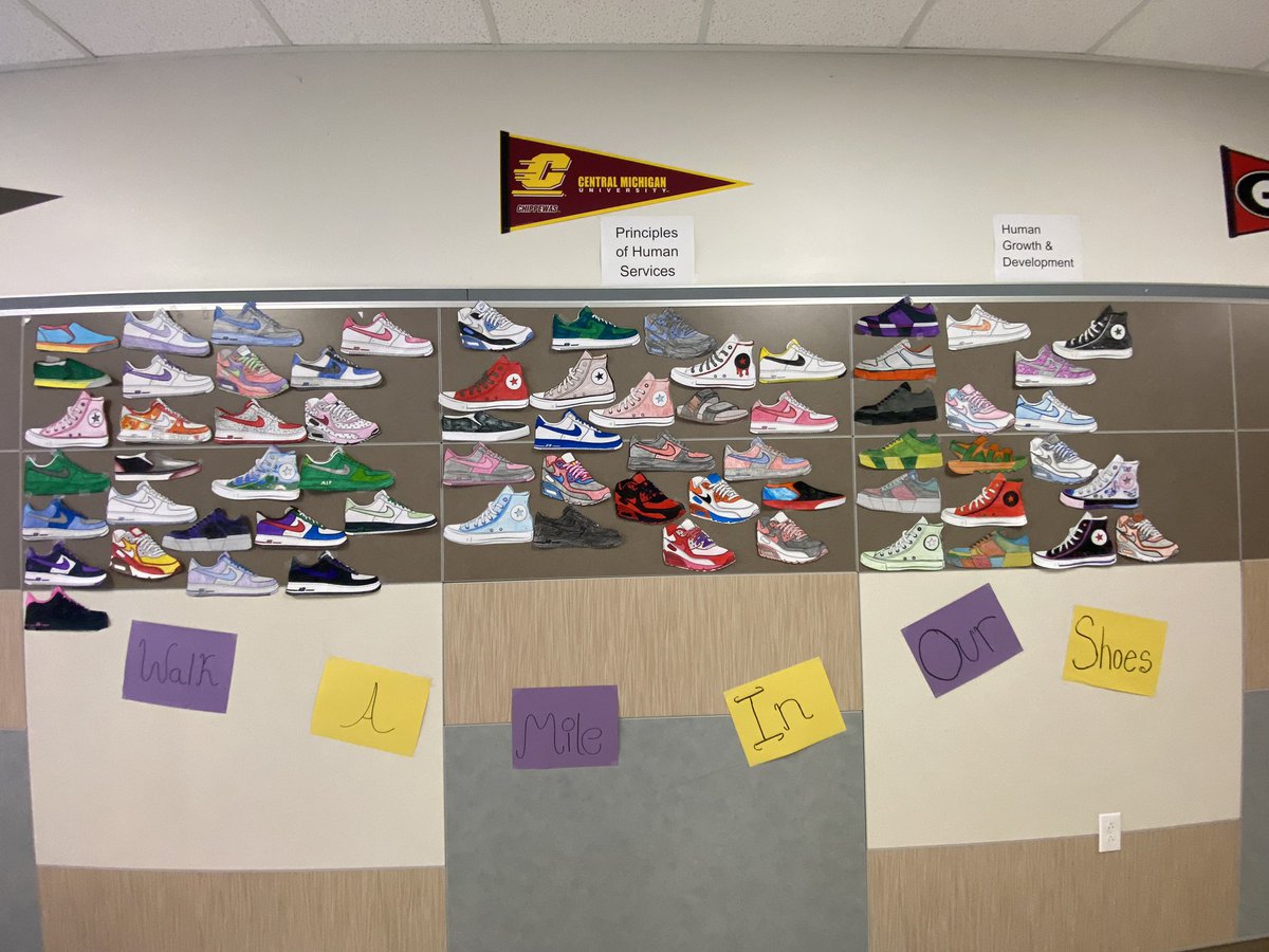 Ms. Hoyos tweet media