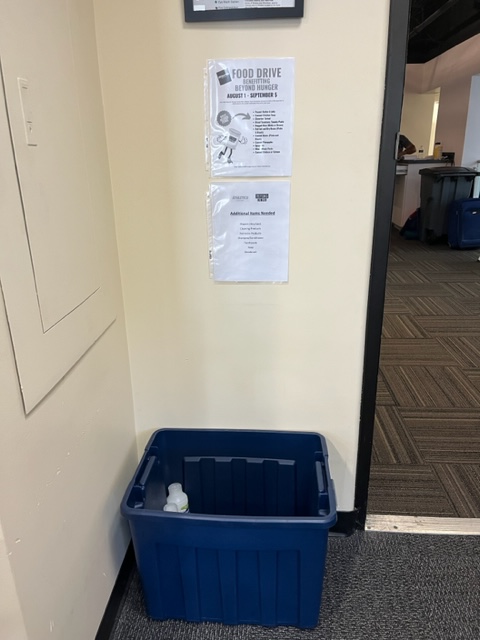 gobeyondhunger's tweet photo. Oak Park North Clinic is hosting a food drive for Beyond Hunger for the next month! Stop by and drop off some of our most needed items. Thank you @Athletico for helping us stock our shelves!
#gobeyondhunger #fooddrive #fooddonation #endhunger #Athletico https://t.co/09E85fb6Ba