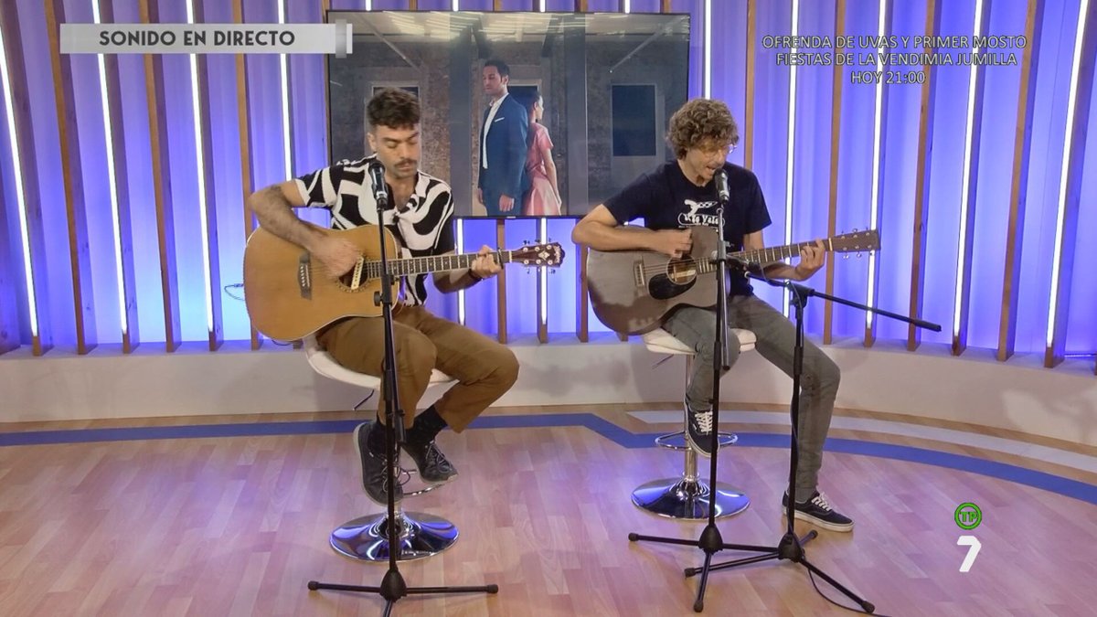 #Música | Vuelve a disfrutarlo

🎵 El dúo Veneziola interpreta 'Hacerme hacer' en directo en Quédate Conmigo

📅 El viernes los podrás ver en <a href="/cabodepop/">Cabo de Pop</a>

▶️ la7tv.es/video/cultura/…