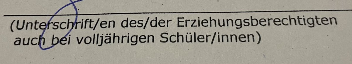 Ich musste gerade einen Wisch unterschrieben, dass mein Sohn (18 Jahre, 13. Jahrgangsstufe) sich auf Stufenfahrt auch ohne Begleitung von Lehrer*innen in Kleingruppen fortbewegen darf. 

Und jetzt weiss ich auch nicht…