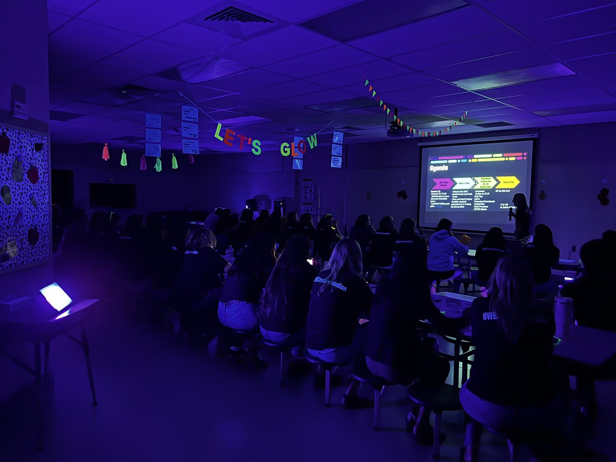 BSES_Eagles's tweet photo. Ready, Set, Let’s GLoW! What better way to kick off the Year of FUN than a GLOW meeting to share building updates followed by an Italian Ice Treat provided by a local business partner!? Making Connections and having FUN! #BSESaYearofFUNawaits #BeTheWildCard https://t.co/mDT7fhzY18