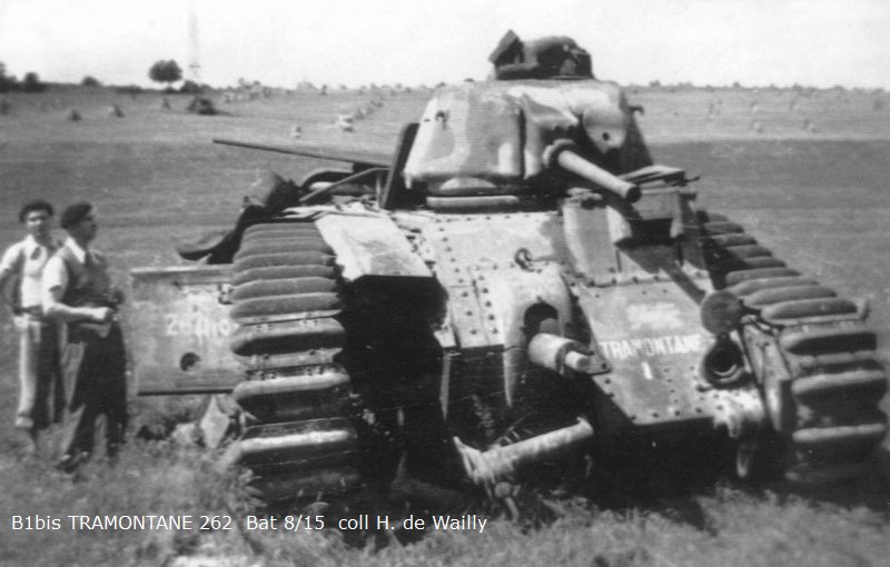 France40MC's tweet photo. #InstantArchive Engagé dans la bataille d'Abbeville, le TRAMONTANE B1 Bis 8/15 BCC est détruit le 4 juin 1940 à la ferme des Trois Fœtus (Mont de Caubert). L'équipage est tué https://t.co/fPV0HrqxMt https://t.co/OBnlKBpiz3