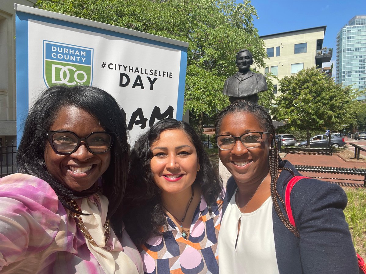 BurnsForDurham's tweet photo. Yesterday, I couldn't resist stopping and taking a selfie. #CityHallSelfie Day! #DCoRocks https://t.co/AE43ZKpWvB