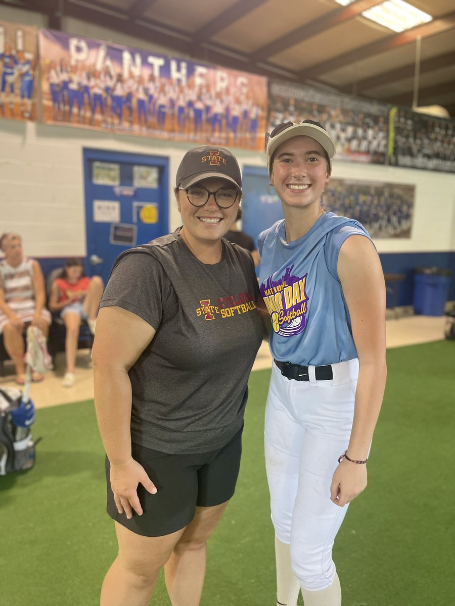 Reagan Hunley tweet media