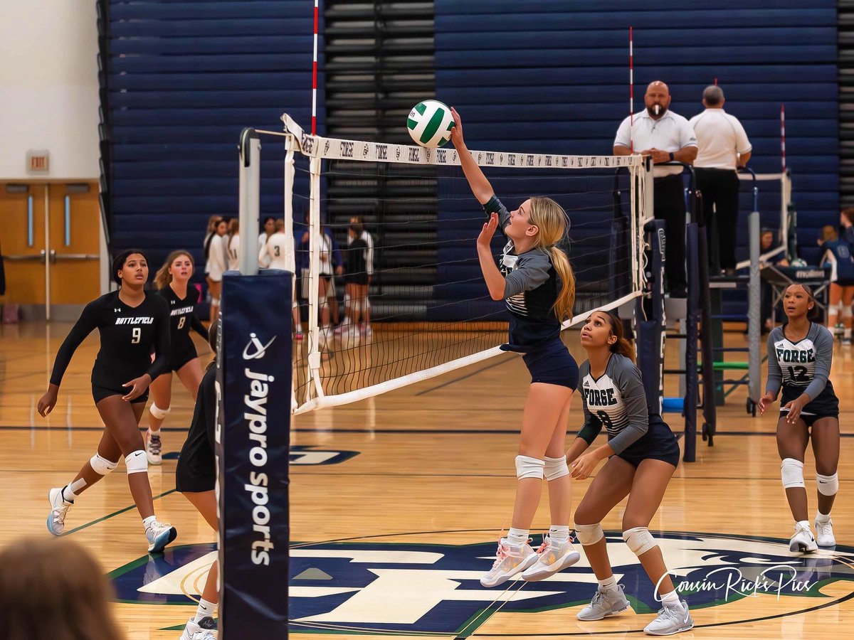 PicsCousin's tweet photo. Let’s get this season started, JV girls volleyball #girlsvolleyball #volleyball #jv #staffordcountyvirginia #colonialforgeeagles https://t.co/gQcikCKzFb