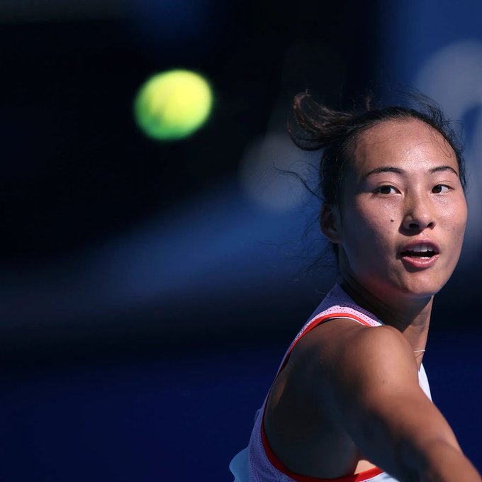 Qinwen Zheng will face Iga Swiatek in the third round of Cincinnati, after defeating Venus Williams in R2.

📸 Fuminori Ogane / The Yomiuri Shimbun

