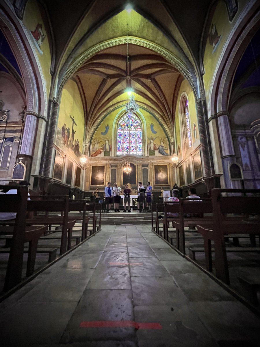 The Gesualdo Six (@thegesualdosix) on Twitter photo Greetings from France! We’ve been in sunny Martel today, performing for <a href="/rocamadourfest/">Festival de Rocamadour</a>.
Our concert is at the beautiful Église Saint-Maur, and we’re singing our Fading programme as the sun sets. Greetings from France! We’ve been in sunny Martel today, performing for <a href="/rocamadourfest/">Festival de Rocamadour</a>.
Our concert is at the beautiful Église Saint-Maur, and we’re singing our Fading programme as the sun sets.