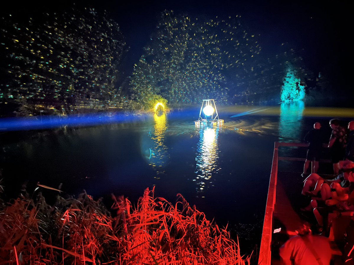 /dev/base tweet media