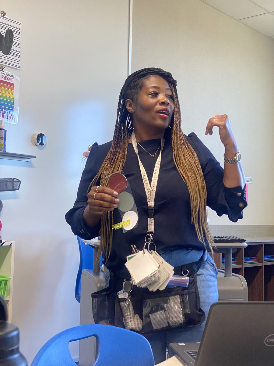 The queen B at building rapport with the best of the best!!!! #jeschat #inhouse