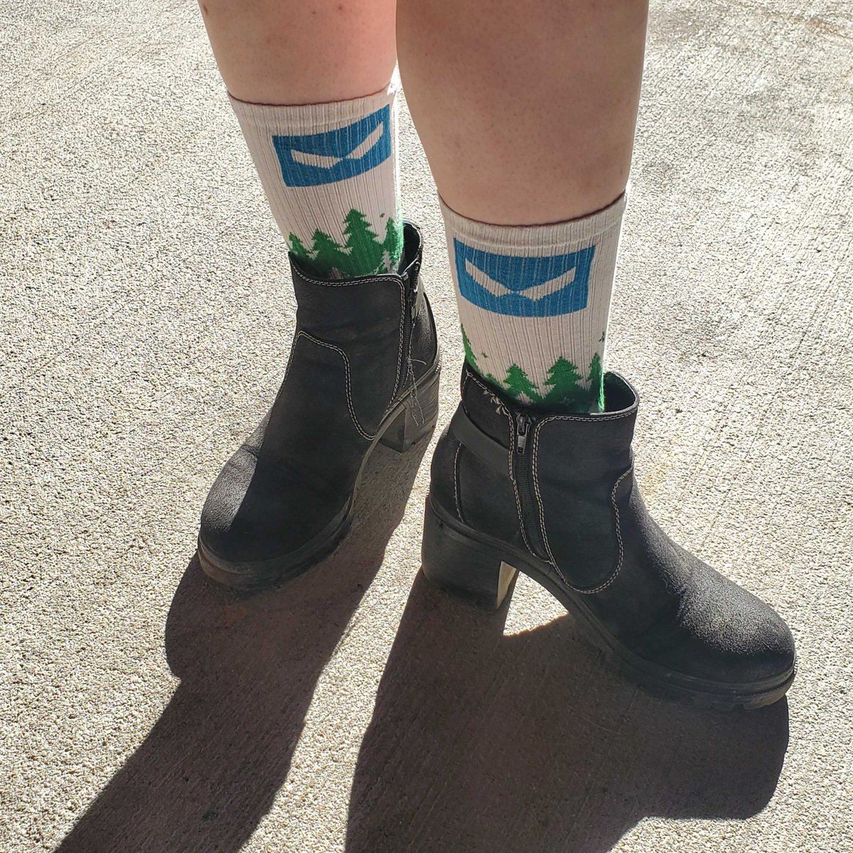 Midwinter Entertainment tweet media