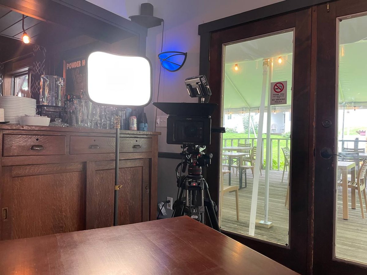 PlateScrape's tweet image. Behind the scenes: Capturing the secrets of how we turn dirty
dishes, to dazzling clean!🍽️✨ Thank you to @dineatdeco &amp;amp; 
@hosteltevere 🎥🧼 #savetheplanet #natural #reduce #gogreen #savewater