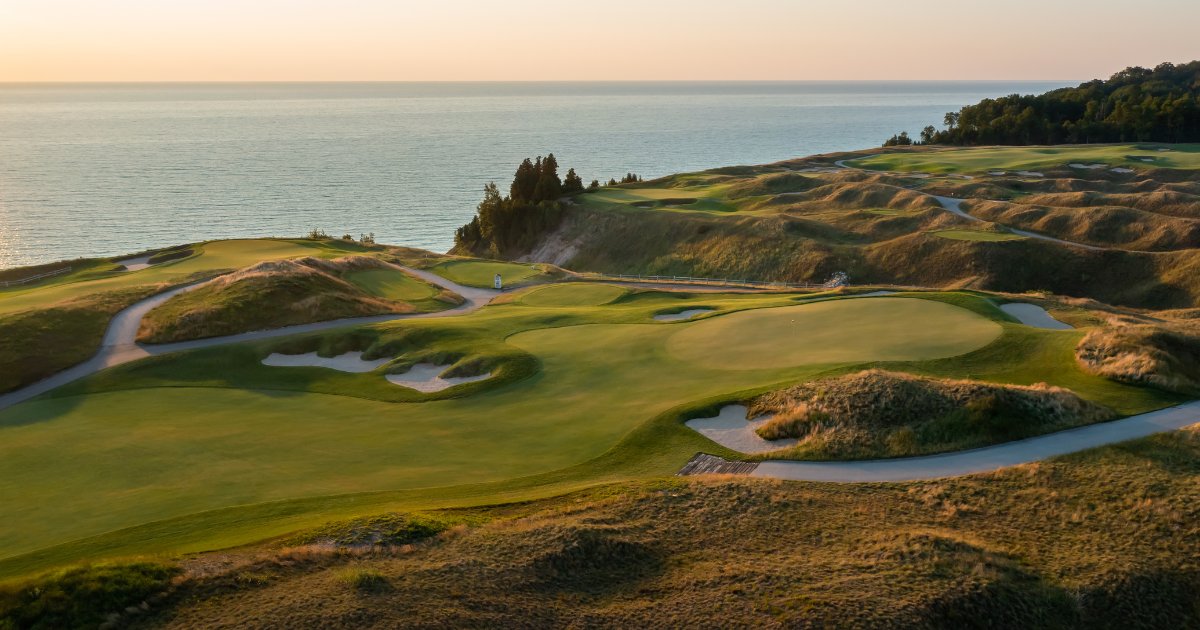 Arcadia_Bluffs's tweet photo. Golf on the edge of perfection https://t.co/UnI9RHV1b4