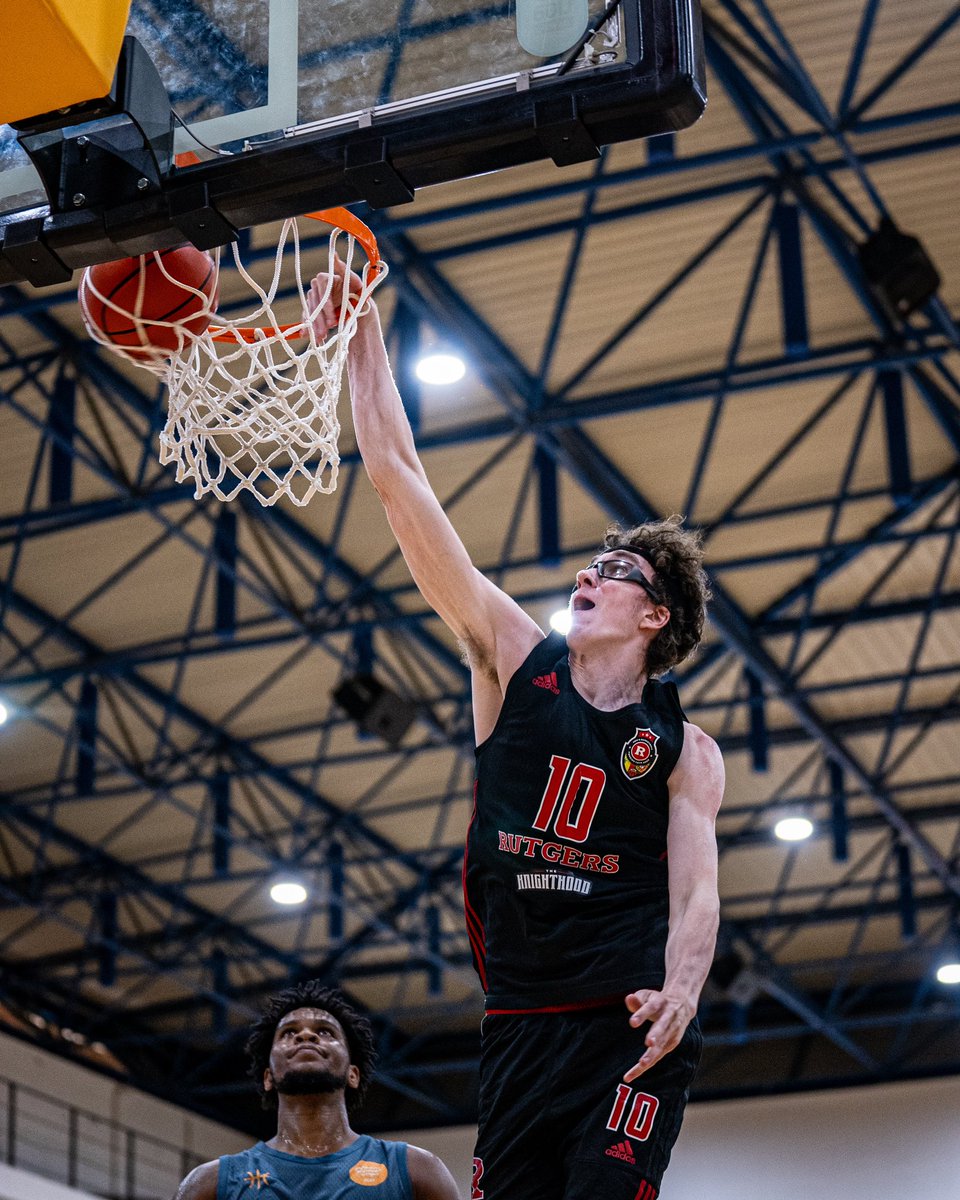 Top Stats from tonight’s victory: 

<a href="/gavingriff_/">Gavin Griffiths</a>: 20 points (5-10 from 3)
<a href="/aundrehyatt_15/">Aundre</a>: 18 points, 8 rebounds
<a href="/noahfernandes_/">Noah</a>: 17 points, 8 assists
<a href="/slimxtonio/">Antonio Chol ‎</a>: 16 points, 4 threes
@wizcliff77: 12 points, 11 rebounds, 4 blocks
<a href="/derek_simp/">Derek Simp</a>: 12 points, 5 assists, 4 steals