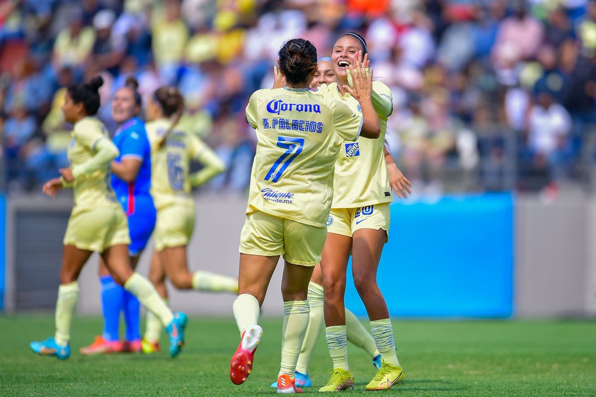 Azul8Acrema_Fem's tweet photo. El año pasado en el #AP2022 recibimos a Cruz Azul 🚂 en Coapa y las goleamos 3️⃣-0️⃣
#EstoEsAmérica 🦅 https://t.co/aEF6CqY1uW