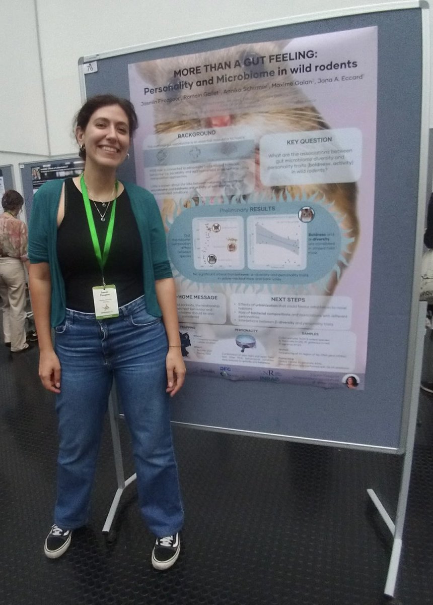 Had so much fun presenting my first results on microbiome and personality in wild rodents 🐭 🦠 If you want to know more, spot the giant mouse…👀 (76)
#Behaviour2023