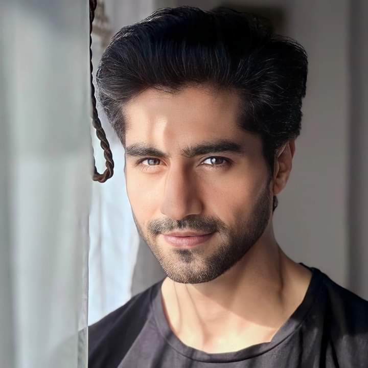 NaruemonHCFans's tweet photo. @ChopdaHarshad  good morning  Morning. Just seeing you makes my heart tremble...
  😊 Just staring at your heart will make you feel dizzy...
  😊 Just making eye contact is like having a cramp...
  This is all I know..."I like you.....
#HarshadChopda #NaruemonHCFans🇹🇭 https://t.co/Q8SoHODKoa