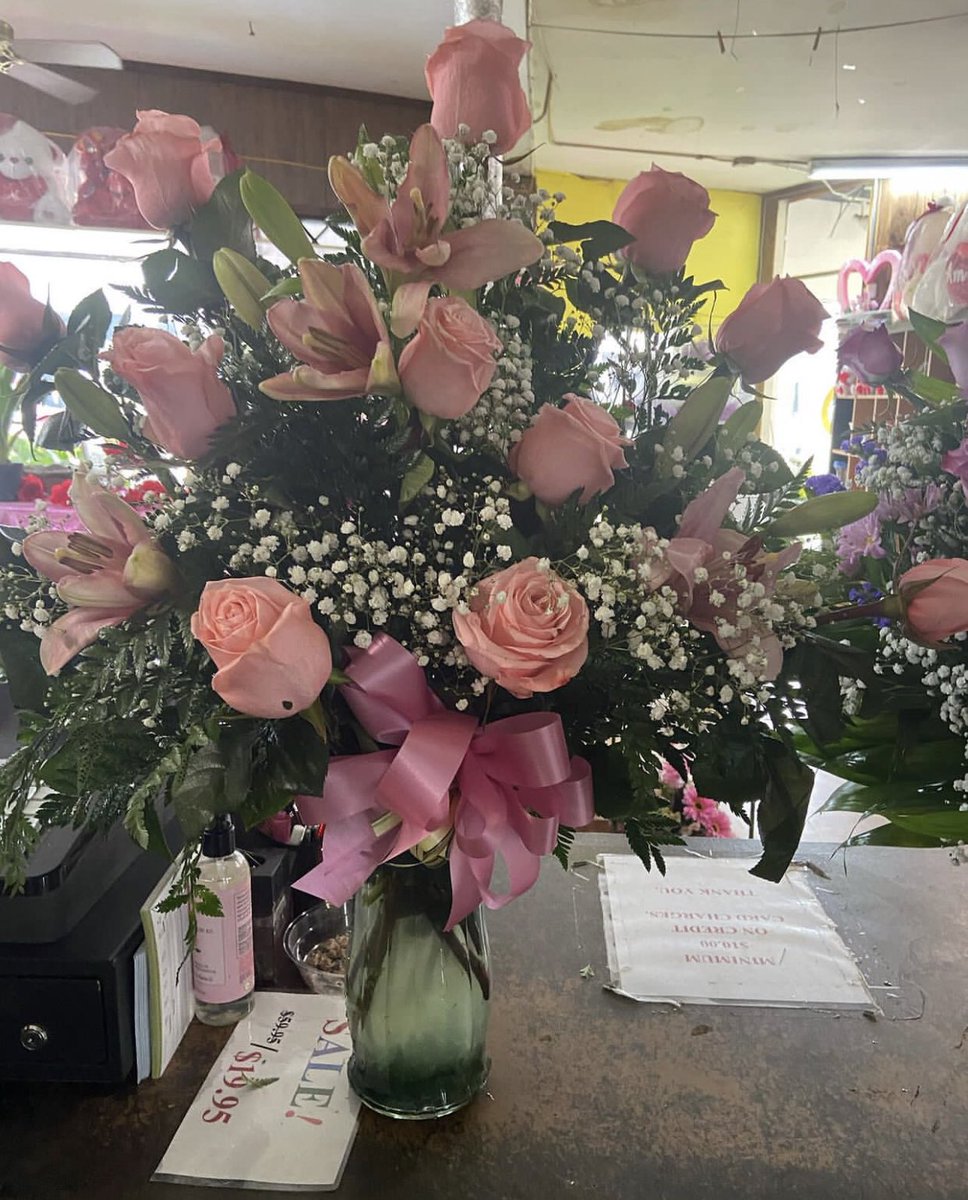 oliam862's tweet photo. Beautiful flowers 💐 https://t.co/DUYyVNsAKt