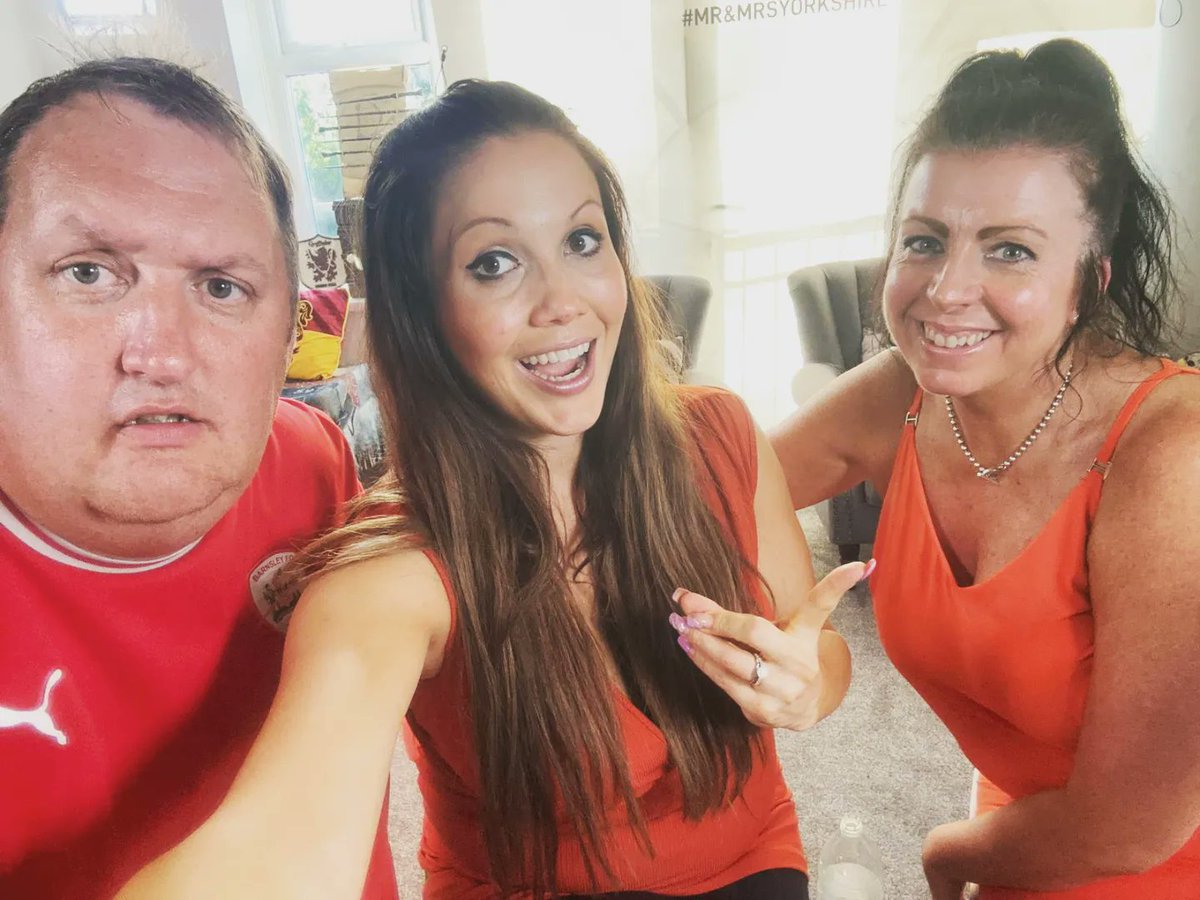 Writers Retreat UK (@relaxandwrit3) on Twitter photo What a buzz to meet <a href="/MrMrsYorkshire/">Mr & Mrs Yorkshire</a> tonight! We chatted on the <a href="/LDCRadioLeeds/">LDC Radio 97.8FM Leeds</a> show about how welcoming and inclusive our retreat is, and how everyone has a story inside them to bring to the world! Visit our website to see what's on! #yorkshirewriters #YorkshireRetreats #writers What a buzz to meet <a href="/MrMrsYorkshire/">Mr & Mrs Yorkshire</a> tonight! We chatted on the <a href="/LDCRadioLeeds/">LDC Radio 97.8FM Leeds</a> show about how welcoming and inclusive our retreat is, and how everyone has a story inside them to bring to the world! Visit our website to see what's on! #yorkshirewriters #YorkshireRetreats #writers