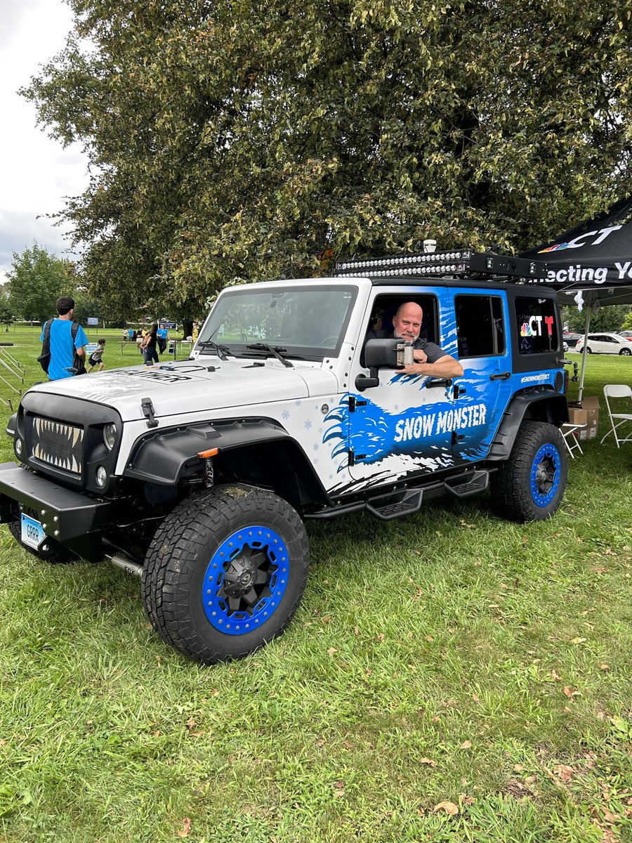 No snow in sight, but the monster is in town. I enjoyed rolling through Hartford today to hang out at CREC's Back to School block party!

#snowmonsterct #snowmonster #NBCCT #ConnectingYou #Hartford