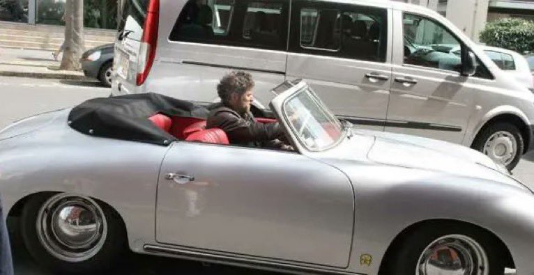 JLGagnaire's tweet photo. @Francais2lambda @paris3575 @stephaneguillon Ce n’est pas la Porsche 356 de #stephaneguillon qui me pose problème… mais ses propos d’éternel donneur de leçon qui prend les français pour des « .ons » … un peu comme #juliettearmanet ou #marioncotillard… https://t.co/sE9qjesuhl