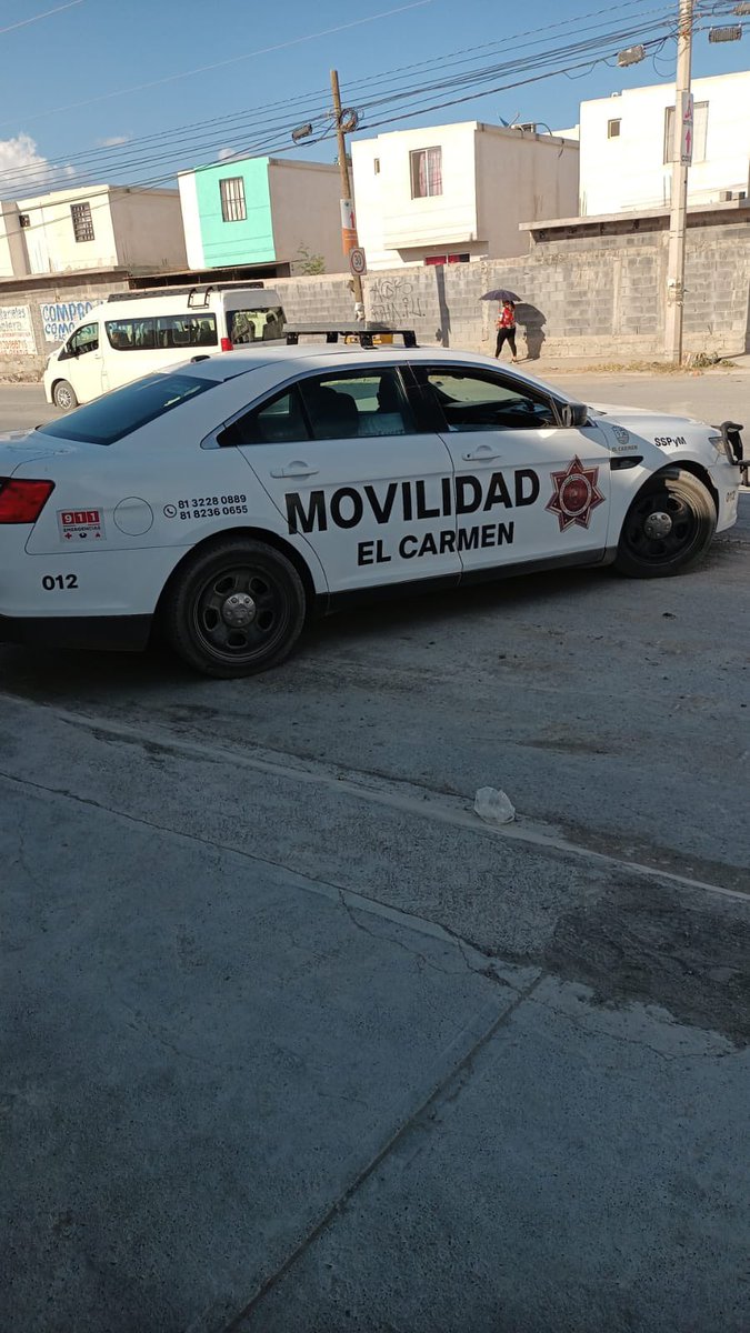 echeverriar's tweet photo. @nuevoleon policía corrupta me pidieron $1,500 para dejarme ir, me negué, cuando solicité me dieran la atención me dijeron que la cuota había subido a $8,500 o se llevarían mi unidad al corralón, donde presentó mi denuncia!!! https://t.co/VCQVylaWUC