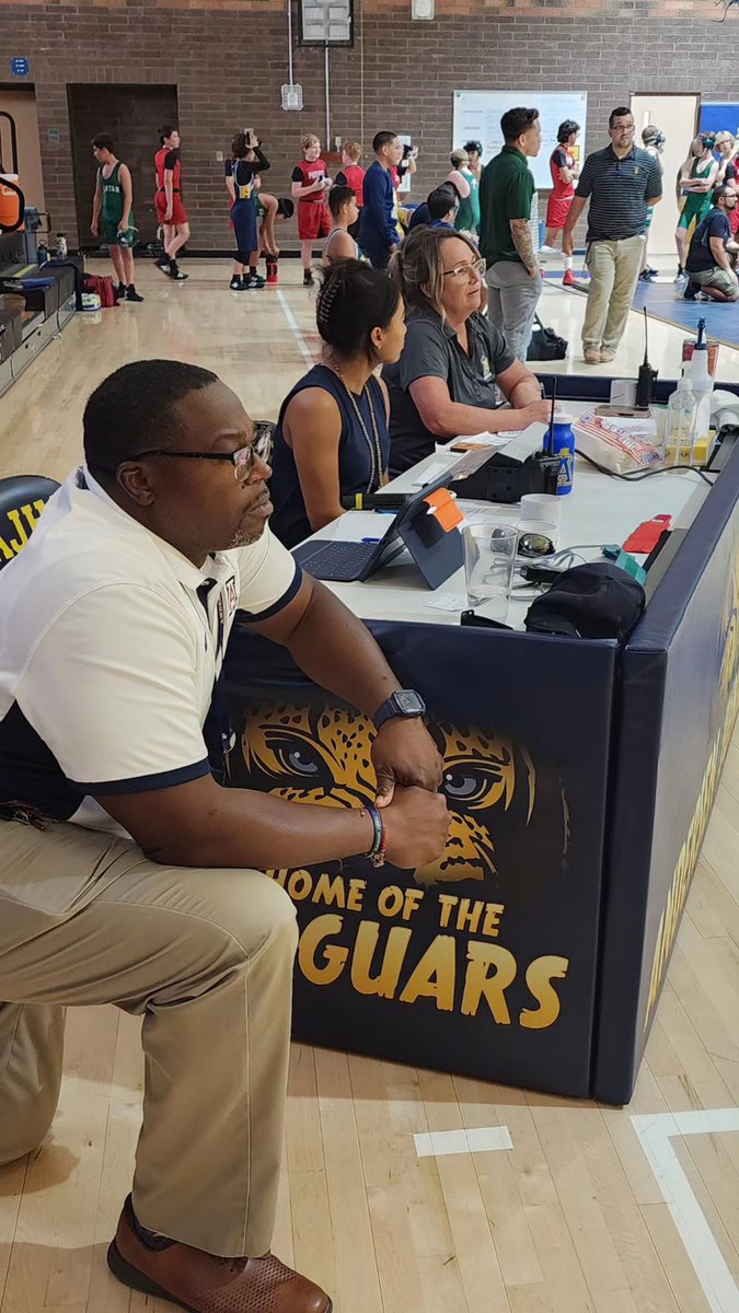 AndersenJags's tweet photo. Great job by our Jag Wrestling Team today against @Payne_Jr_High and @StormnAthletics! Another packed house, thank you families and students for coming out to support all of the athletes and create a fun and exciting atmosphere for all wrestlers. @CUSDAthletics @ChandlerUnified https://t.co/bNeYqjlZvh