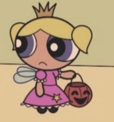pyperxox's tweet image. just me waiting for spooky szn like: