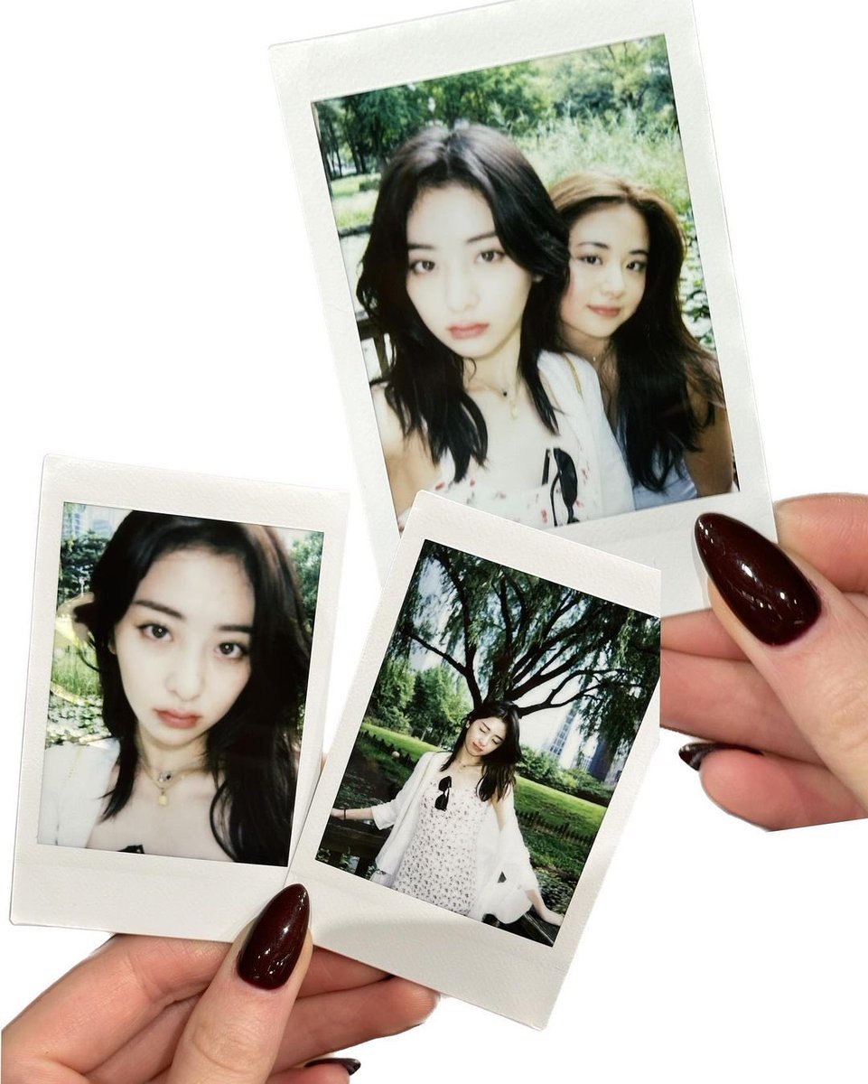sserapics's tweet photo. YUNJIN WITH HER SISTER RACHEL!! https://t.co/aqu7SiUNce