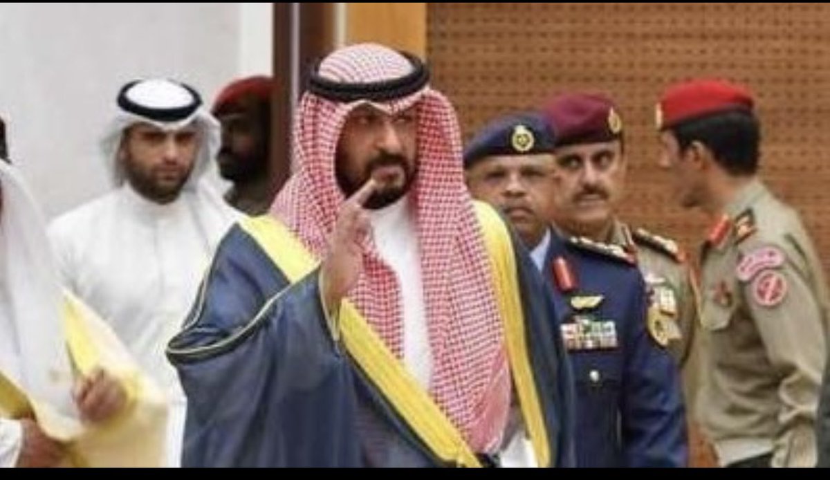 يحـرسكم اللـذي لاتـراه العيـون ولاتخـالطـه الظنـون : سيدي النائب الاول ووزير الداخلية 
الشيخ / طلال خالد الاحمد الصباح 
صباح الخيرات ☀
☝ صباح مشرق بنور رب العباد ☝ ☝