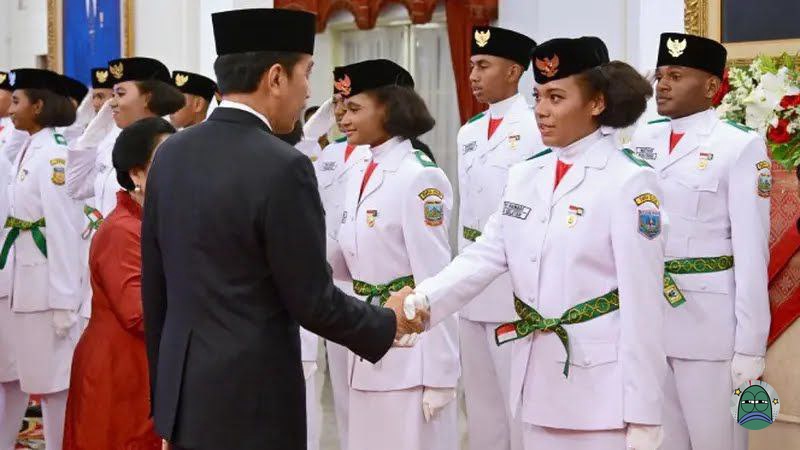 💚 FACT NIH GUYS PEMBAWA BAKI TAHUN INI KELAHIRAN 2007 😭😭

keren betul