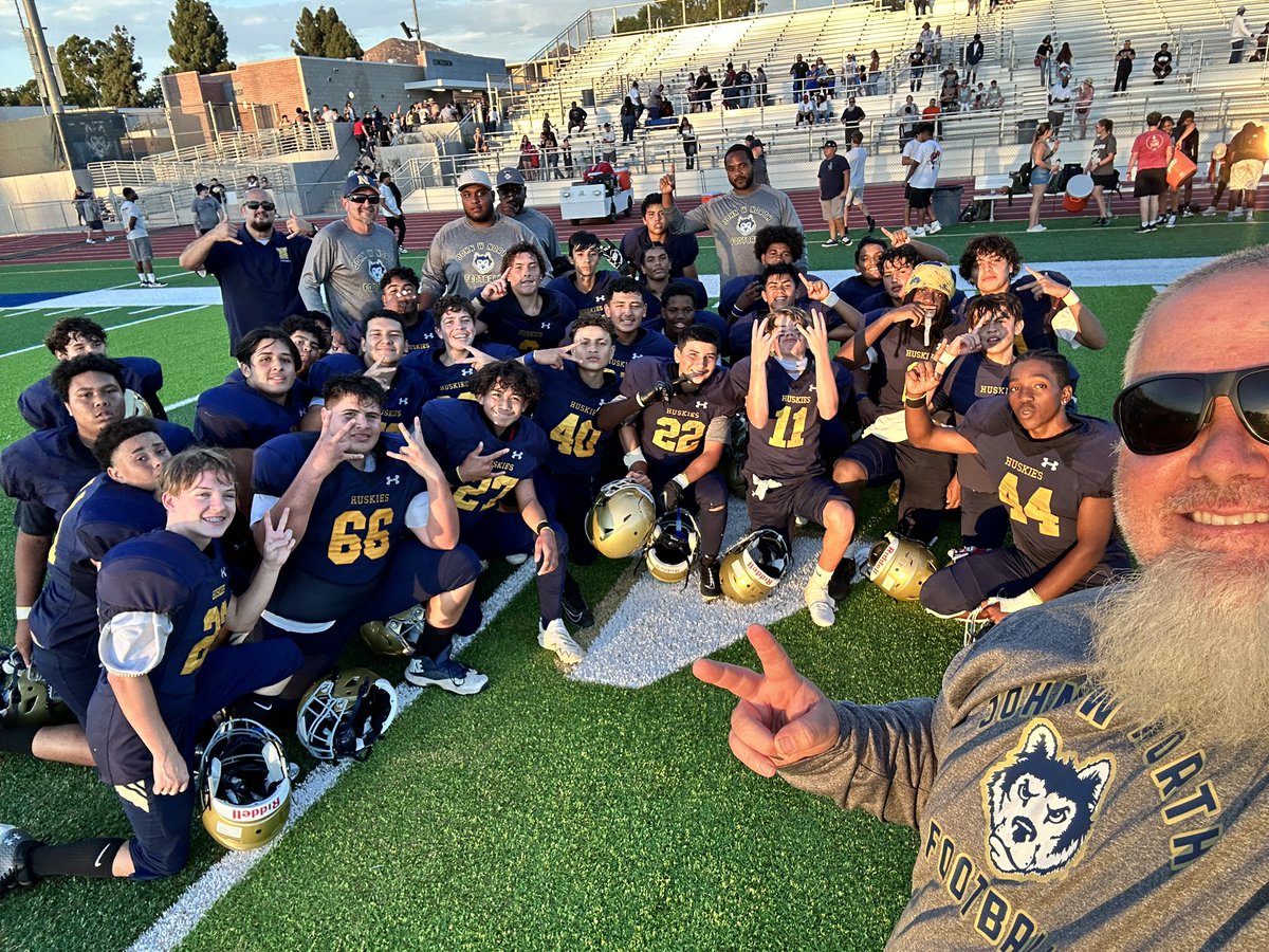 CoachMGW's tweet photo. It’s a great Day to be a Husky!
JW North Freshmen 30-6 Ramona
On to Beaumont next week to battle a tough team! https://t.co/Ub788UwemP