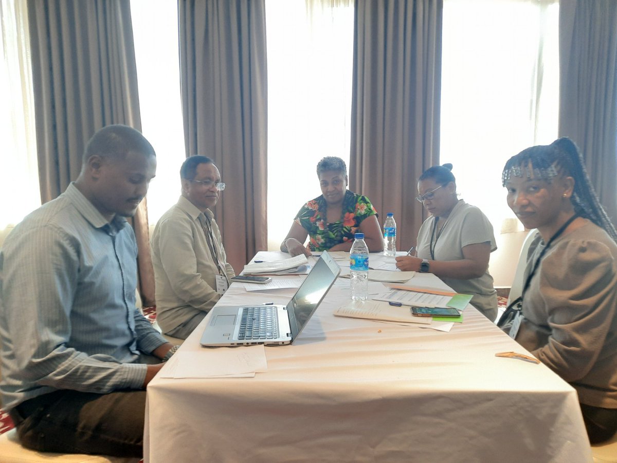 The stakeholder exchange meeting was attended by participants, representing research &amp; innovation (R&amp;I) projects, from the African, Caribbean and Pacific Island countries, sharing knowledge and experiences to shape the R&amp;I ecosystems at local, national &amp; international levels. 2/3
