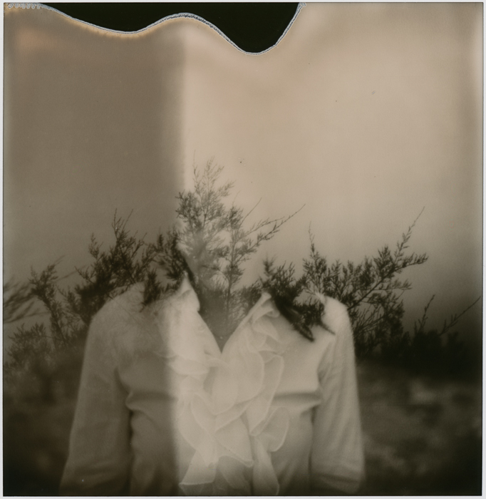analog_fine_art's tweet photo. Breathe by Rocco Carnevale
#polavoid #polagraphic #monochromatic #blackandwhitephotography #blackwhite #analogphotography #bwsquare #square #female #analoguephotography #fineart #picoftheday #filmphotography #photographersonfilm #photography #blackandwhite #people… https://t.co/vvS0YiDXat